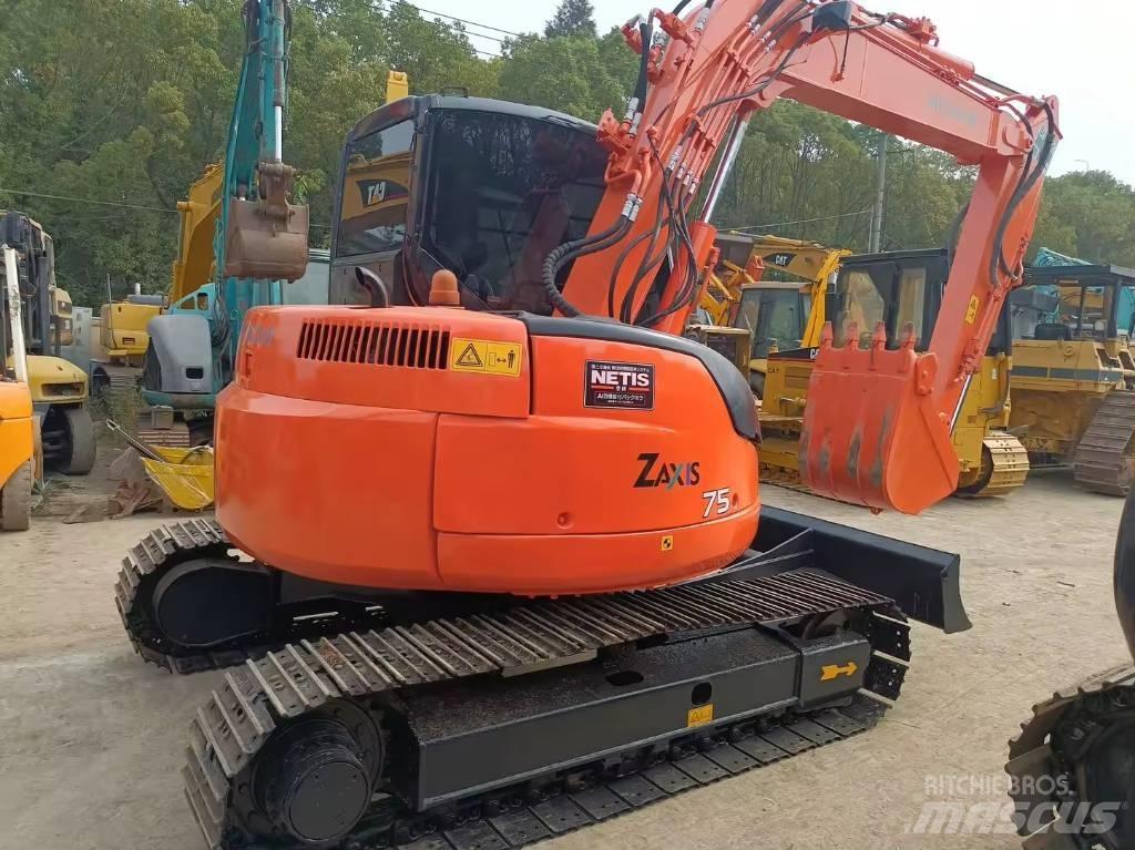 Hitachi ZX 75 Midi-gravemaskiner 7t - 12t