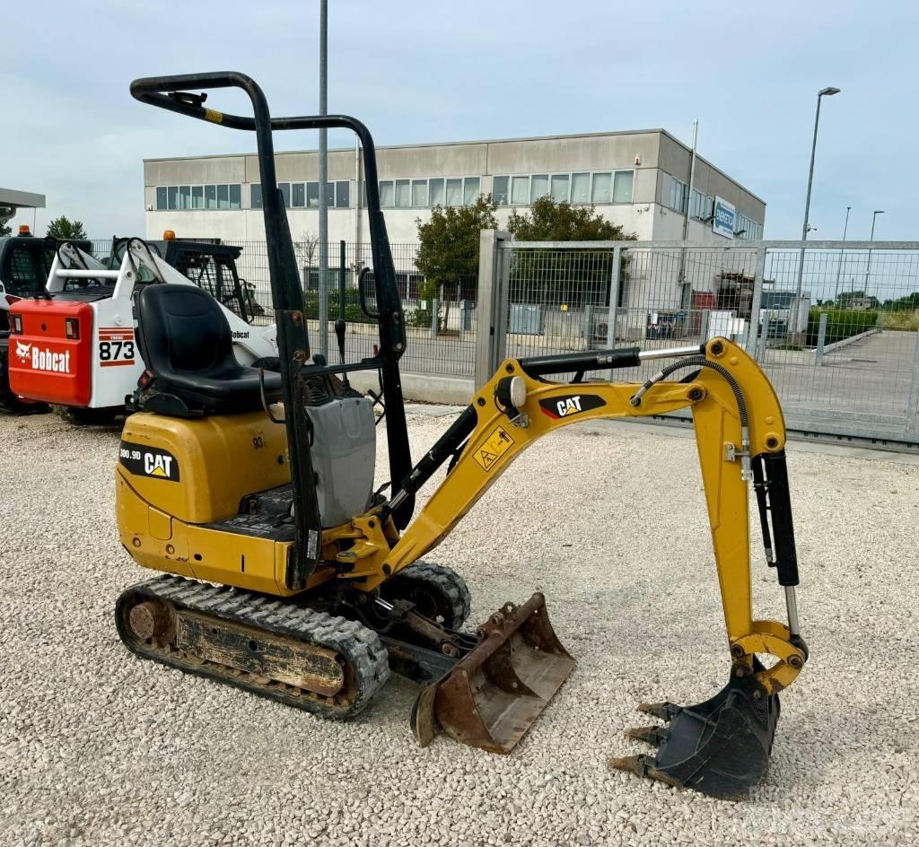 CAT 300.9 D Minigravemaskiner