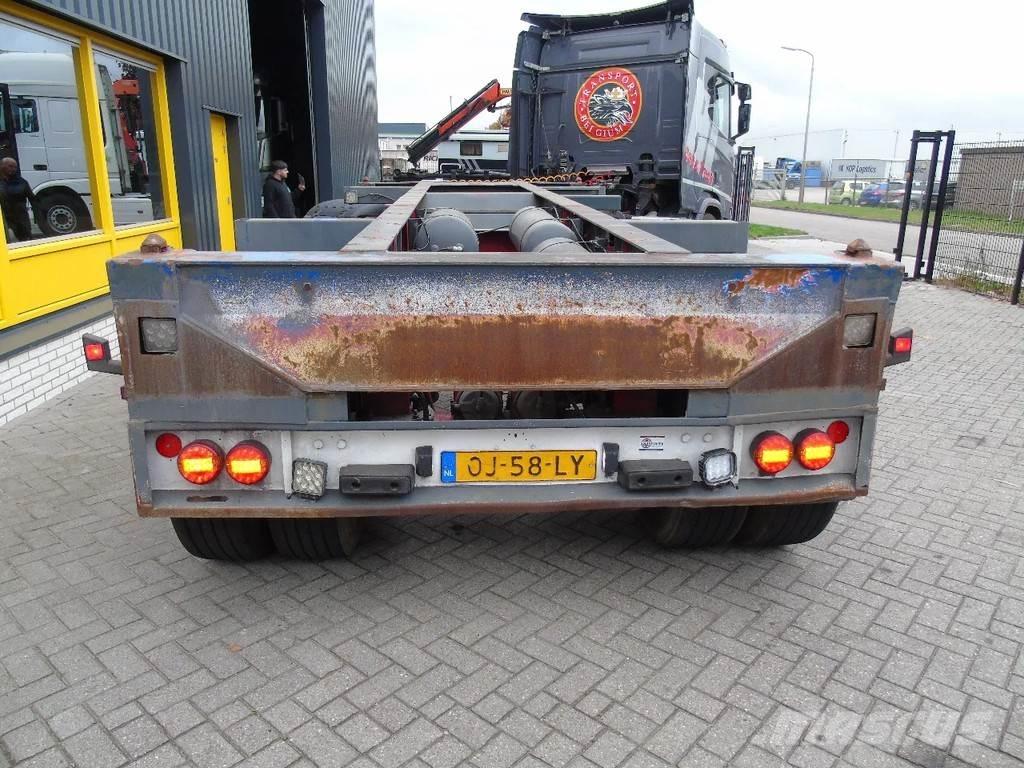  TR'AX 2 AXLE + 20FT Semi-trailer med containerramme