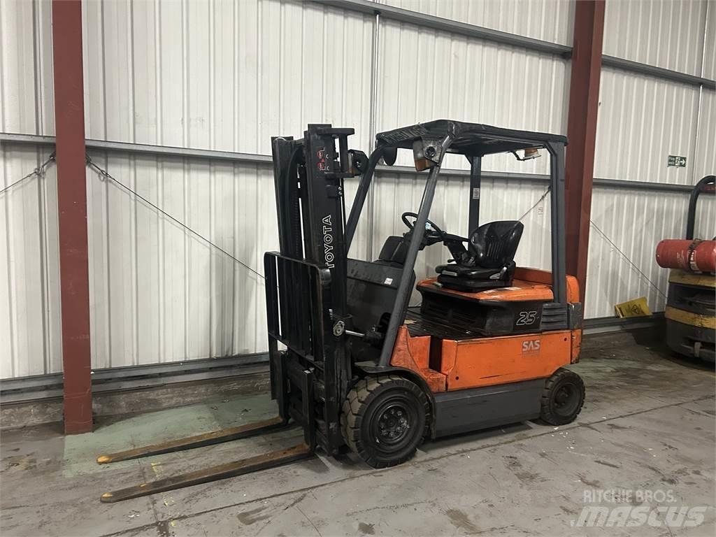Toyota 7FBMF25 El gaffeltrucks