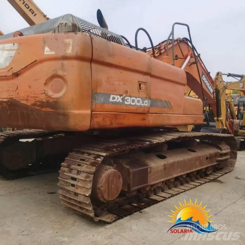 Doosan DX 300 LC Gravemaskiner på larvebånd