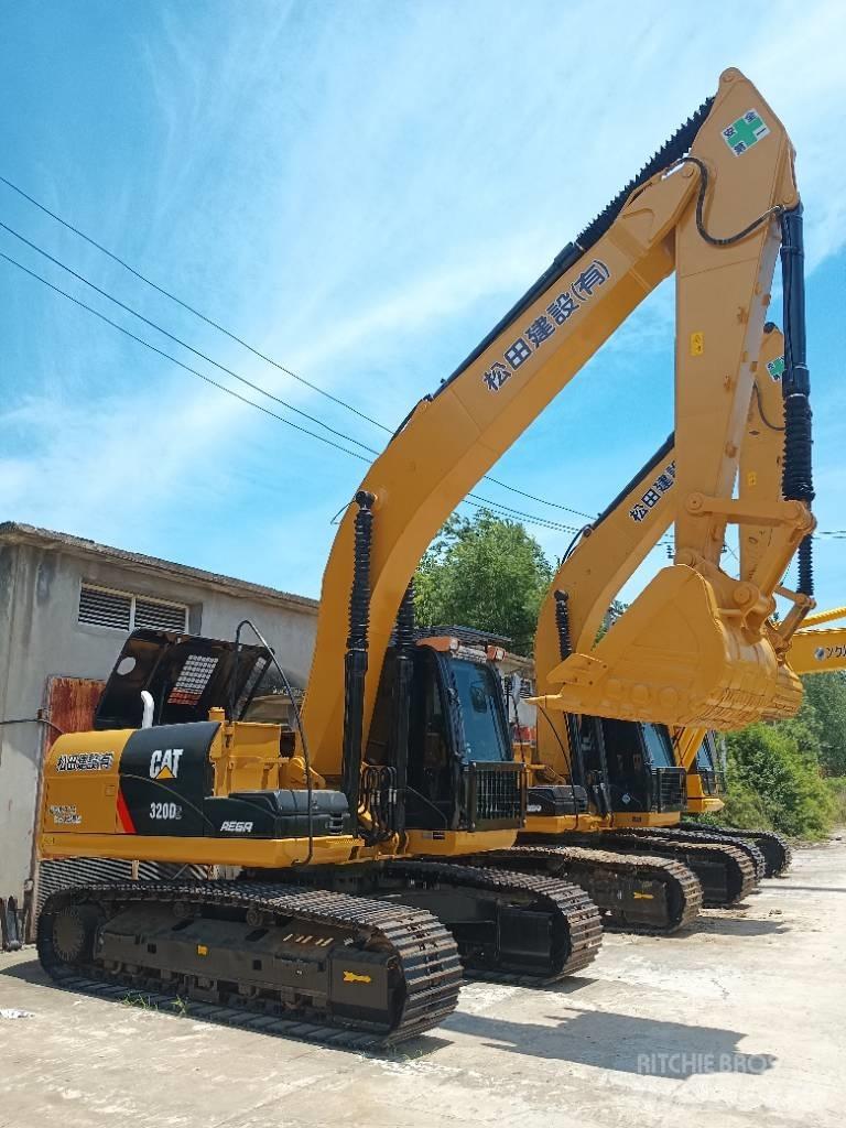 CAT 320 D2 Gravemaskiner på larvebånd