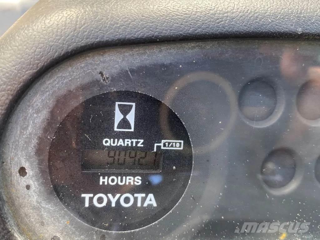 Toyota 42-6FGF25 LPG gaffeltrucks