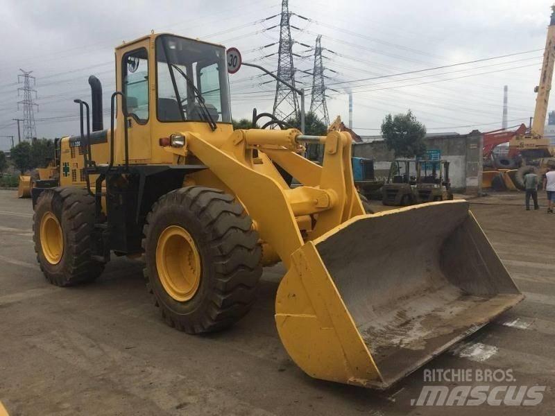 Komatsu WA 320 Rendegravere