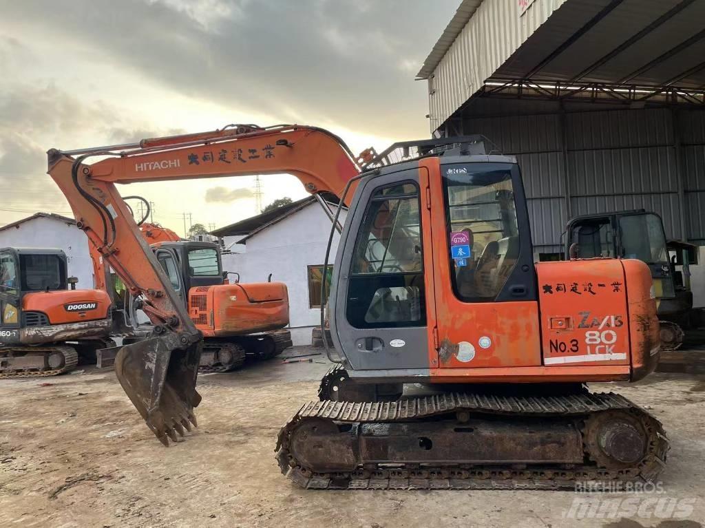 Hitachi ZX 80 Gravemaskiner på larvebånd