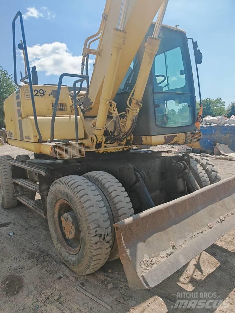 Komatsu PW 130ES-6K Gravemaskiner på hjul