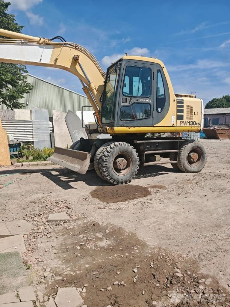 Komatsu PW 130ES-6K Gravemaskiner på hjul
