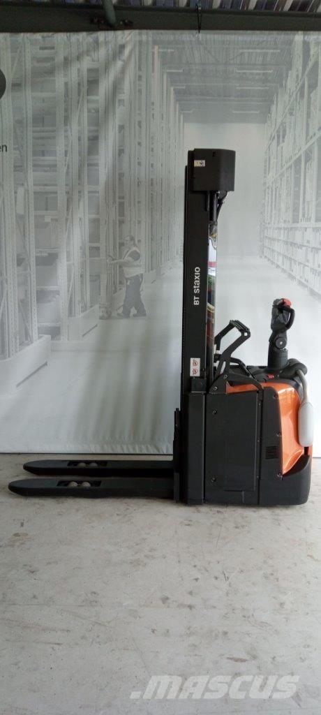 Toyota SPE160L Selvkørende stablere