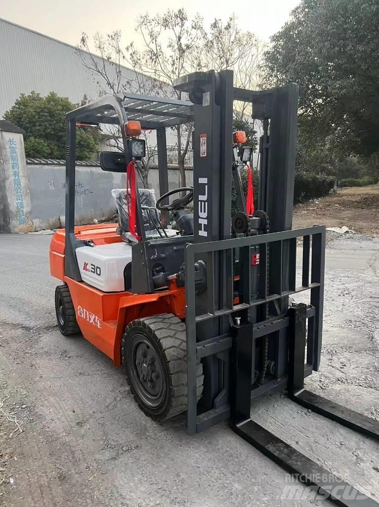 Heli FD30 Diesel gaffeltrucks