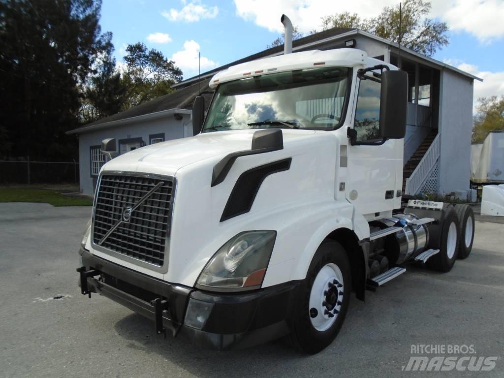 Volvo VNL 64 300 Trækkere