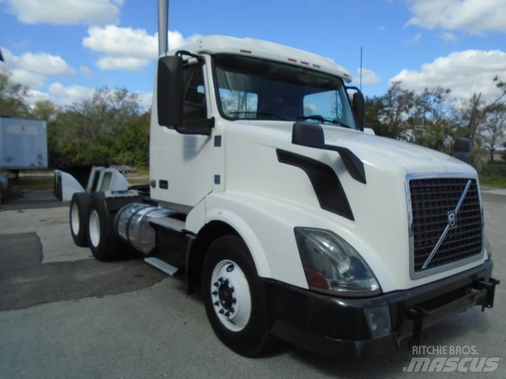 Volvo VNL 64 300 Trækkere