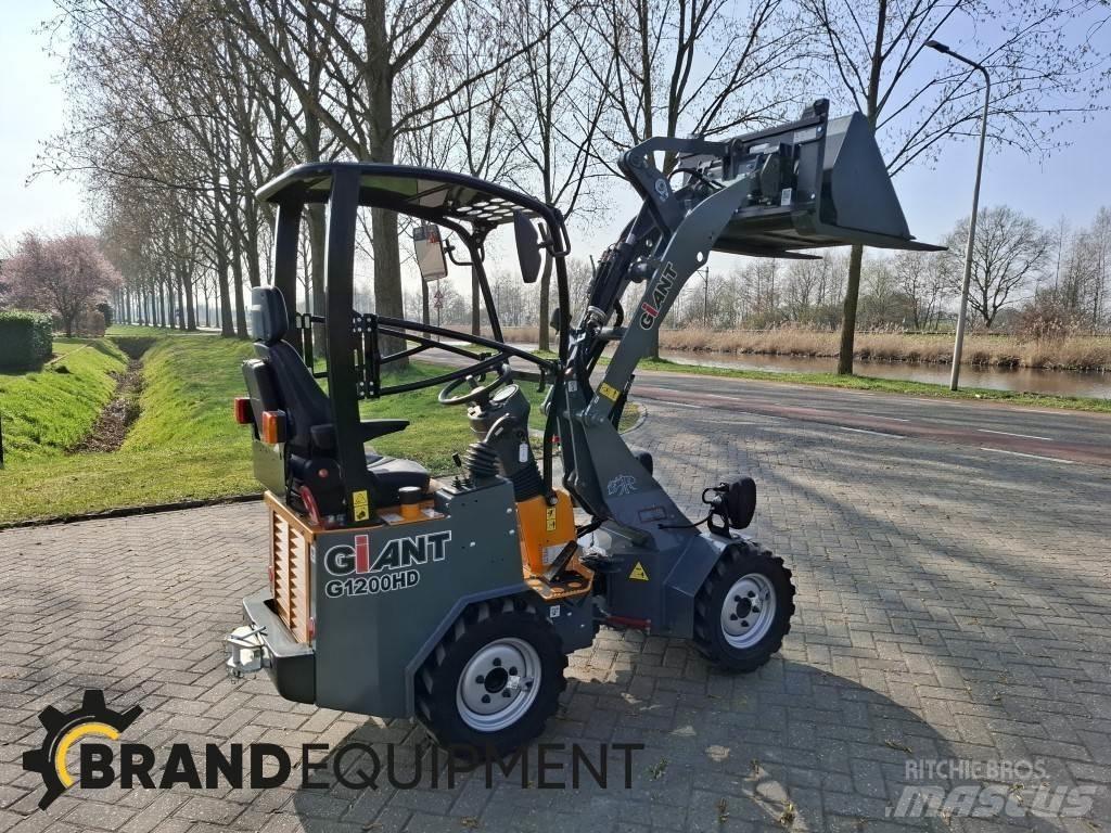 GiANT G1200HD Læssemaskiner på hjul