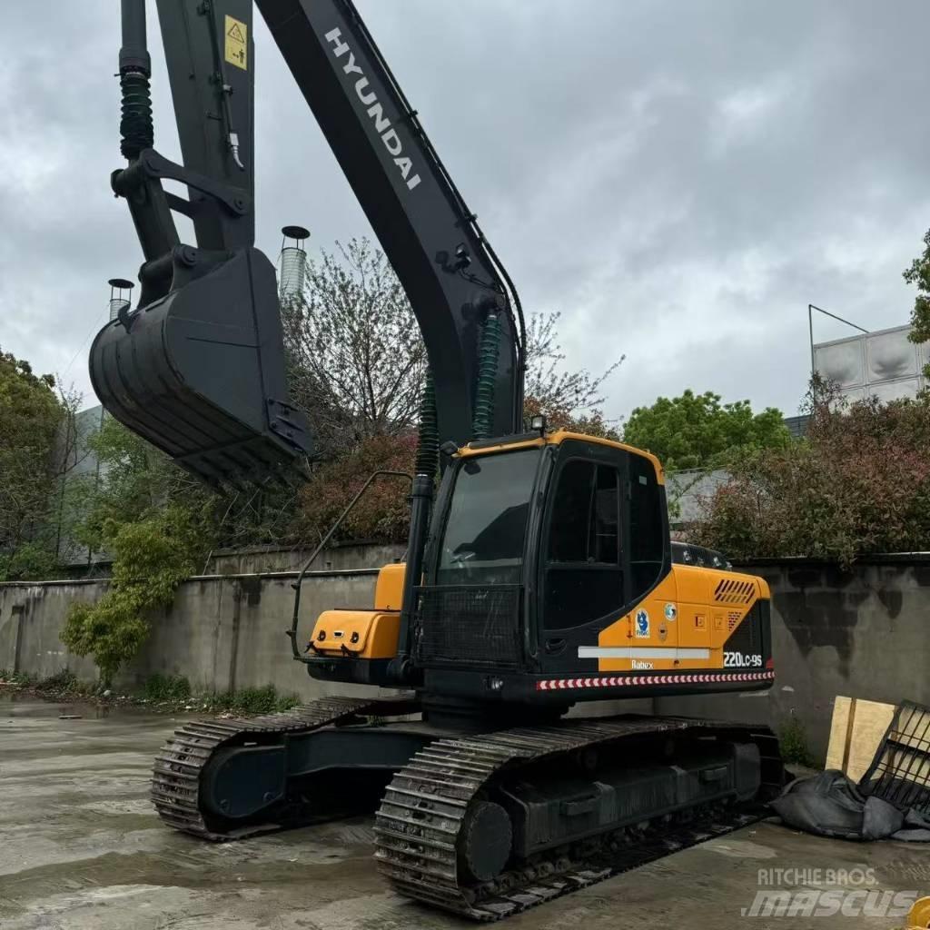 Hyundai R220LC-9S Gravemaskiner på larvebånd