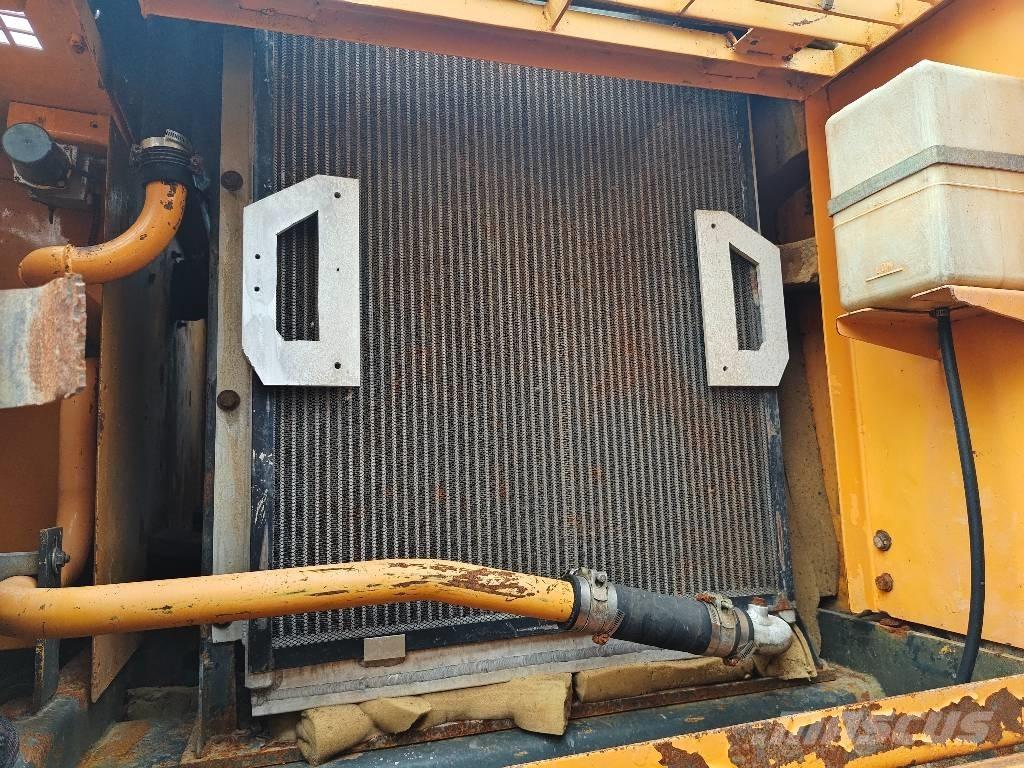 Hyundai R305LC-7 Gravemaskiner på larvebånd