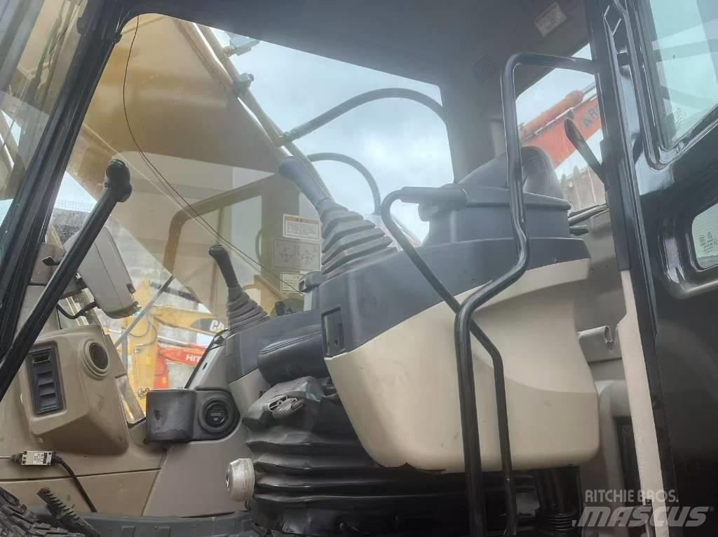 CAT 325C Gravemaskiner på larvebånd