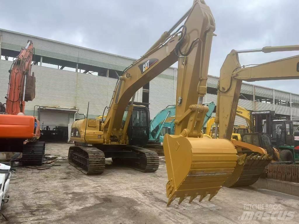 CAT 325C Gravemaskiner på larvebånd