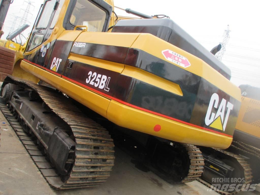 CAT 325 B L Gravemaskiner på larvebånd
