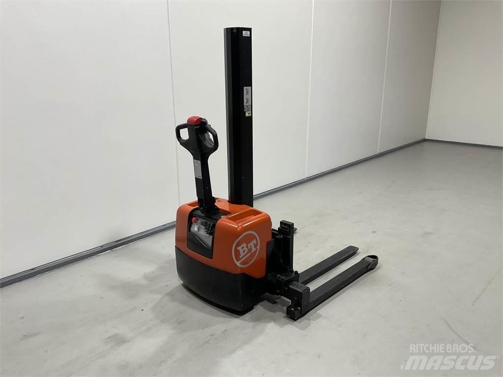 Toyota HWE100 Selvkørende stablere
