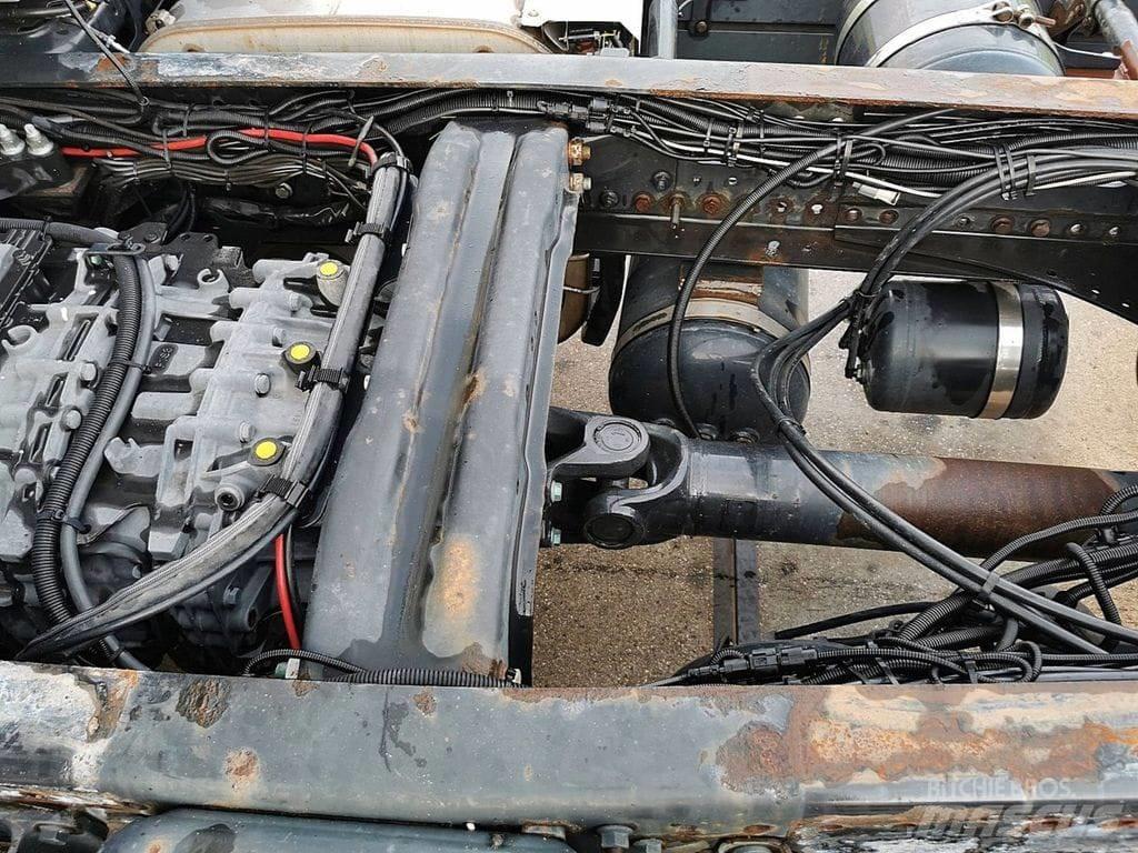 MAN TGS 26.460 Autotransportere / Knæklad