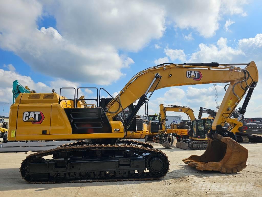 CAT 352 Gravemaskiner på larvebånd