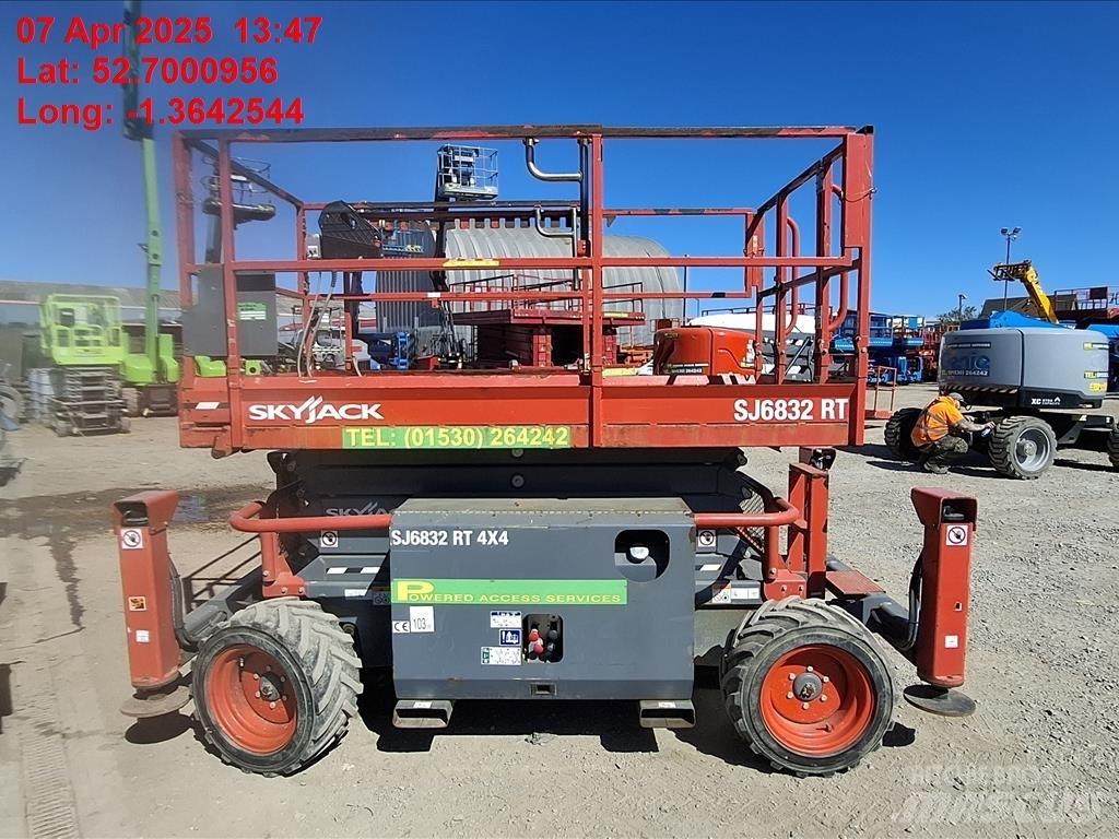 SkyJack SJ 6832 RT Saxlifte