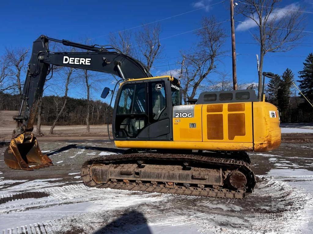 DEERE 210G LC Gravemaskiner på larvebånd