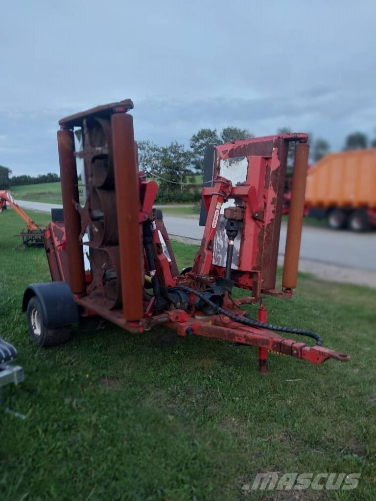 Trimax G2 493 DL Monterede og efterspændte slåmaskiner