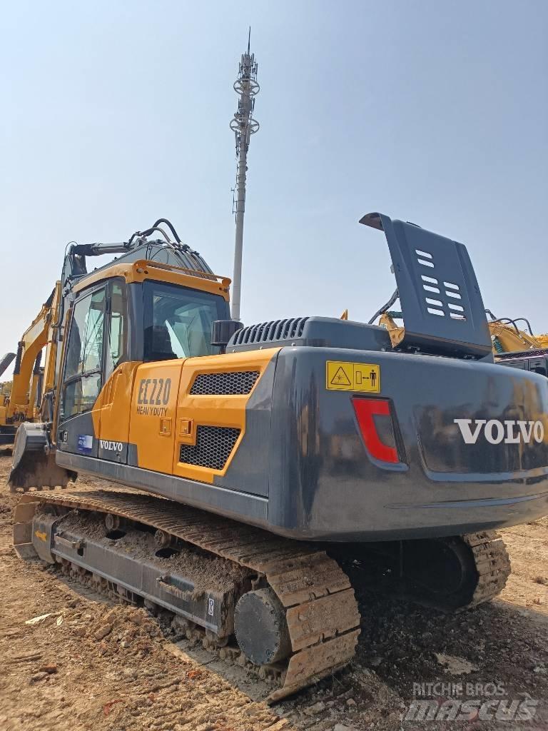 Volvo EC 220 Gravemaskiner på larvebånd