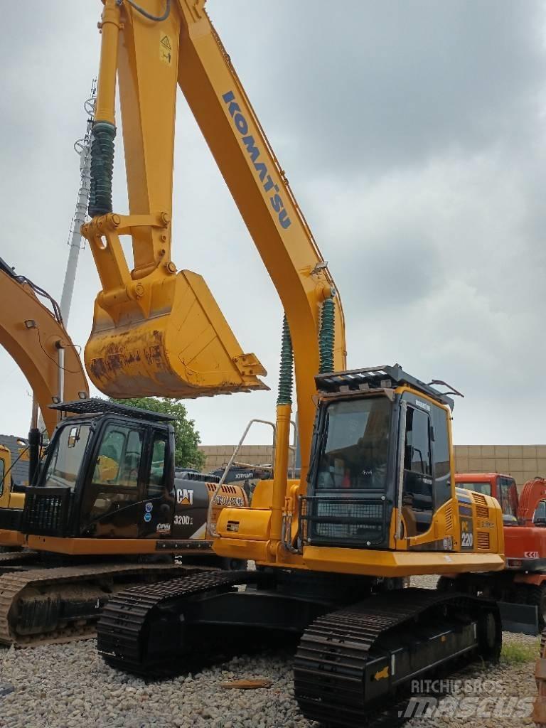 Komatsu PC 220-8 Gravemaskiner på larvebånd