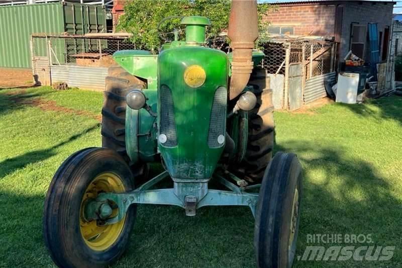 John Deere Lance Traktorer