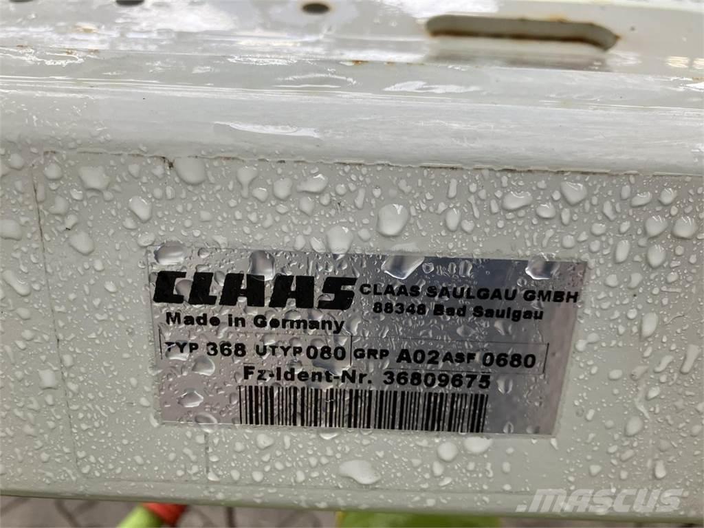 CLAAS Volto 64 River og høvendere