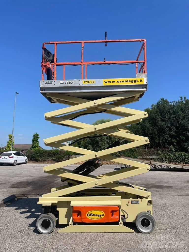JLG 3246 ES Saxlifte