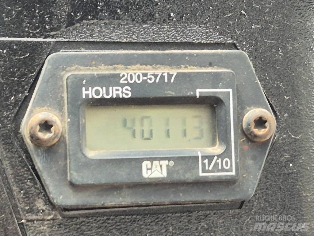 CAT 236 B Minilæsser - skridstyret