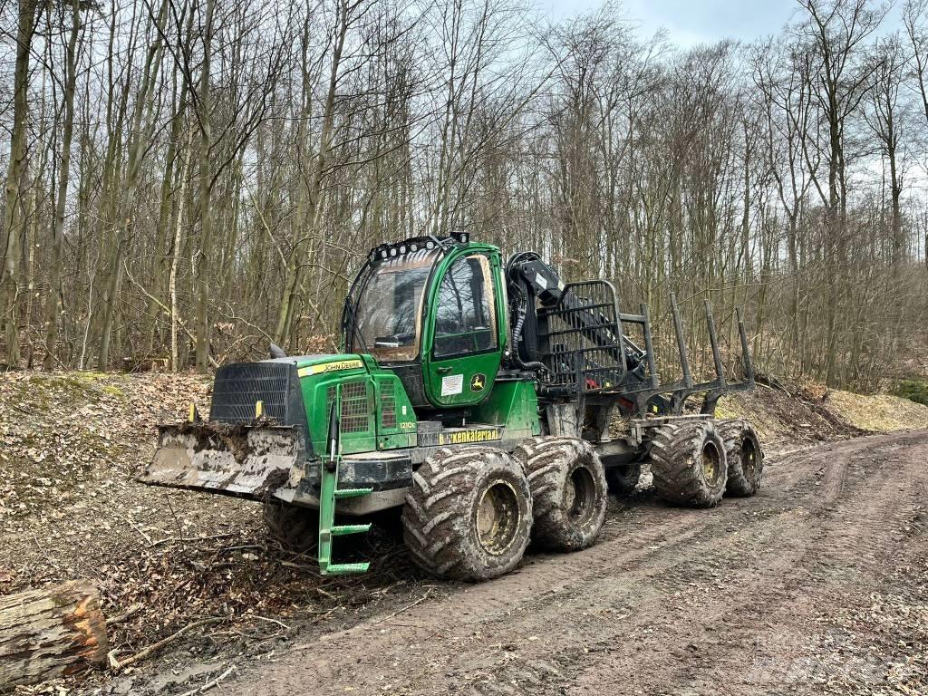 John Deere 1210 E Udkørselsmaskiner