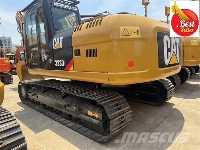 CAT 323 D L Gravemaskiner på larvebånd
