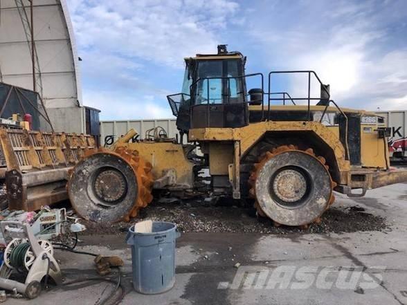 CAT 826 G Jordvibrationstromler