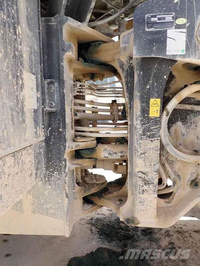 Komatsu WA600-8EO Læssemaskiner på hjul