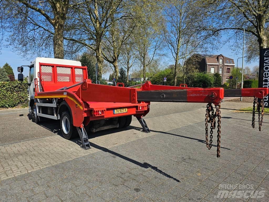 DAF LF 220 Skip loader