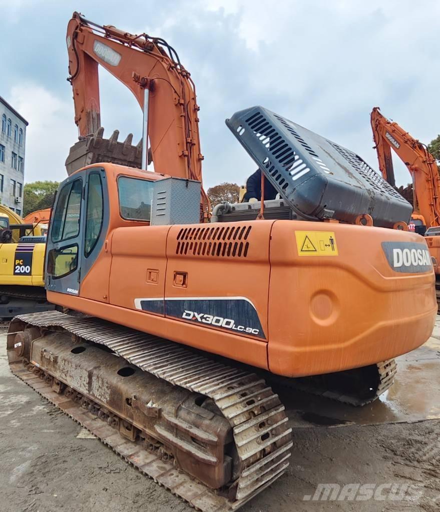 Doosan DX 300 LC Gravemaskiner på larvebånd