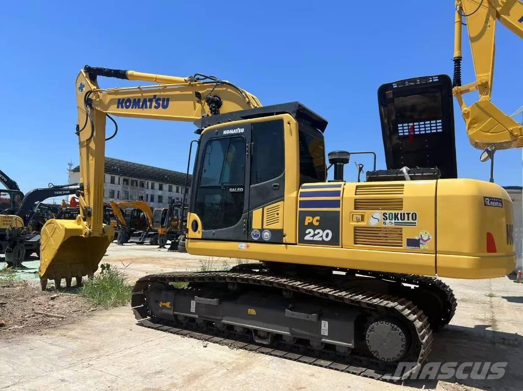 Komatsu PC 220 Gravemaskiner på larvebånd