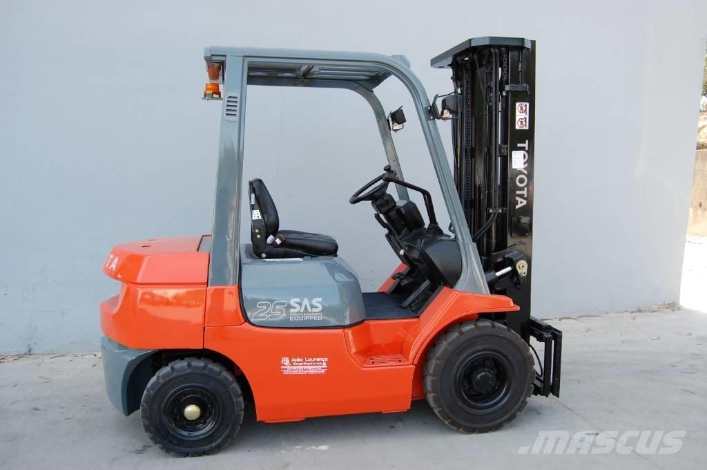Toyota 7 FD 25 Diesel gaffeltrucks
