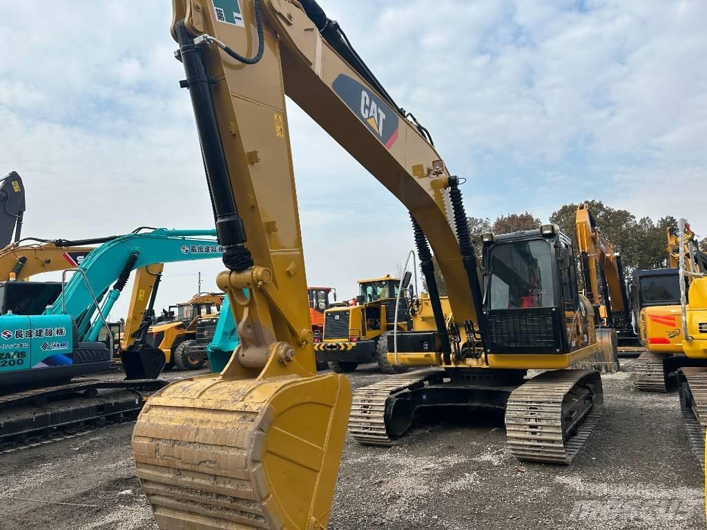 CAT 320 D2 Gravemaskiner på larvebånd