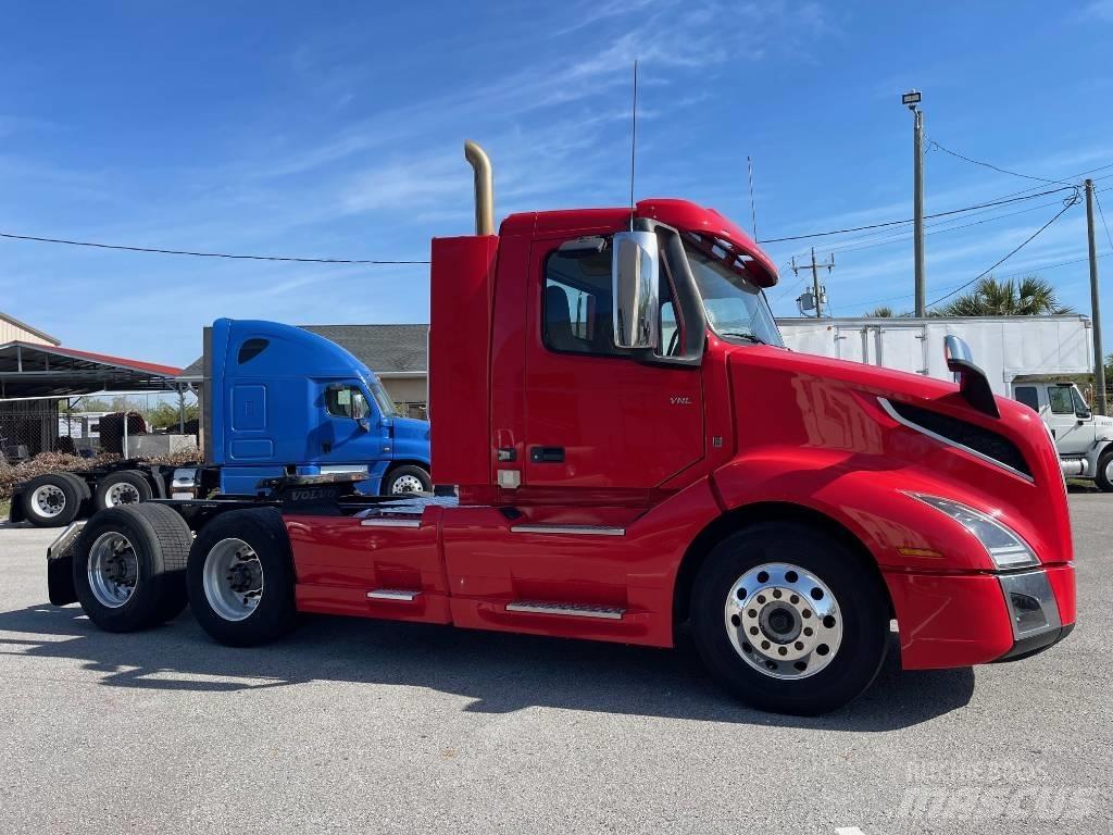 Volvo VNL64T300 Trækkere