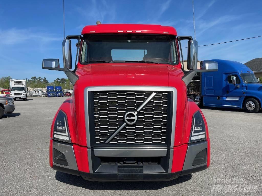 Volvo VNL64T300 Trækkere