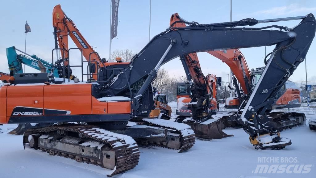 Doosan DX 255 LC-5 Gravemaskiner på larvebånd