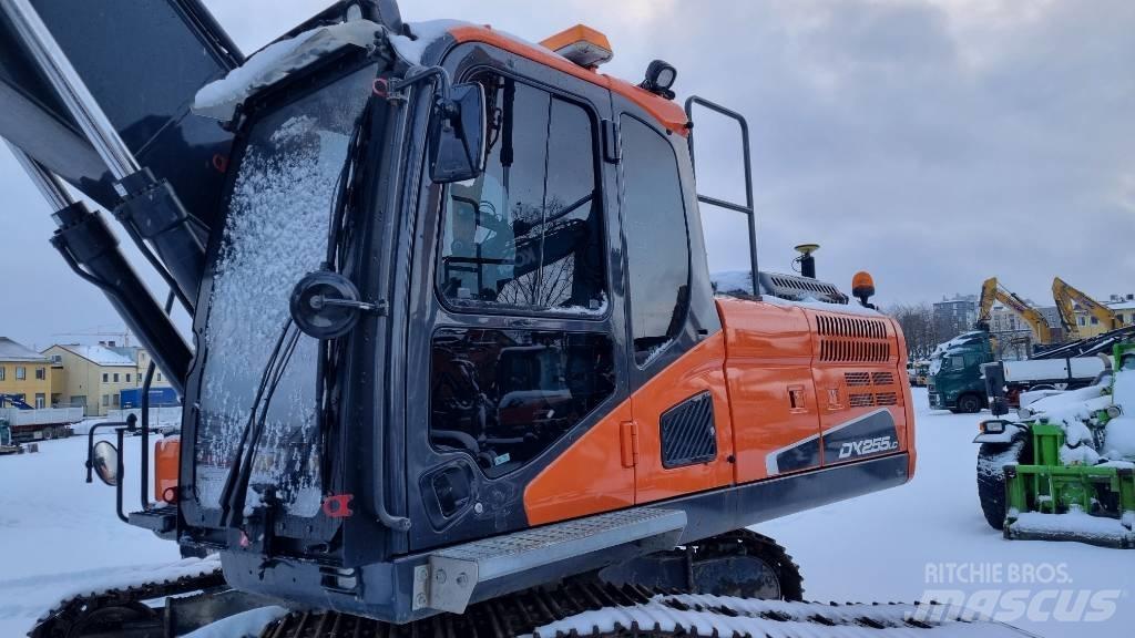 Doosan DX 255 LC-5 Gravemaskiner på larvebånd