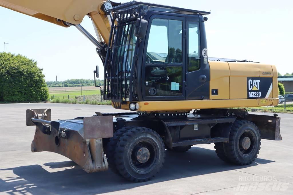 CAT M 322 D Gravemaskiner på hjul