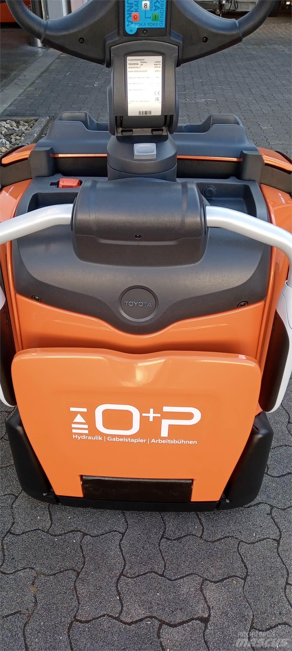 Toyota LPE200 El-palleløftere