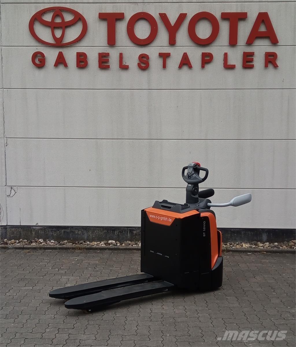 Toyota LPE200 Gaffelstabler med gående fører