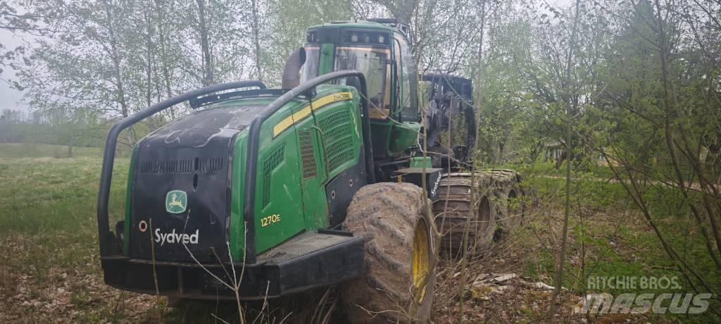 John Deere 1270 E Skovningsmaskiner